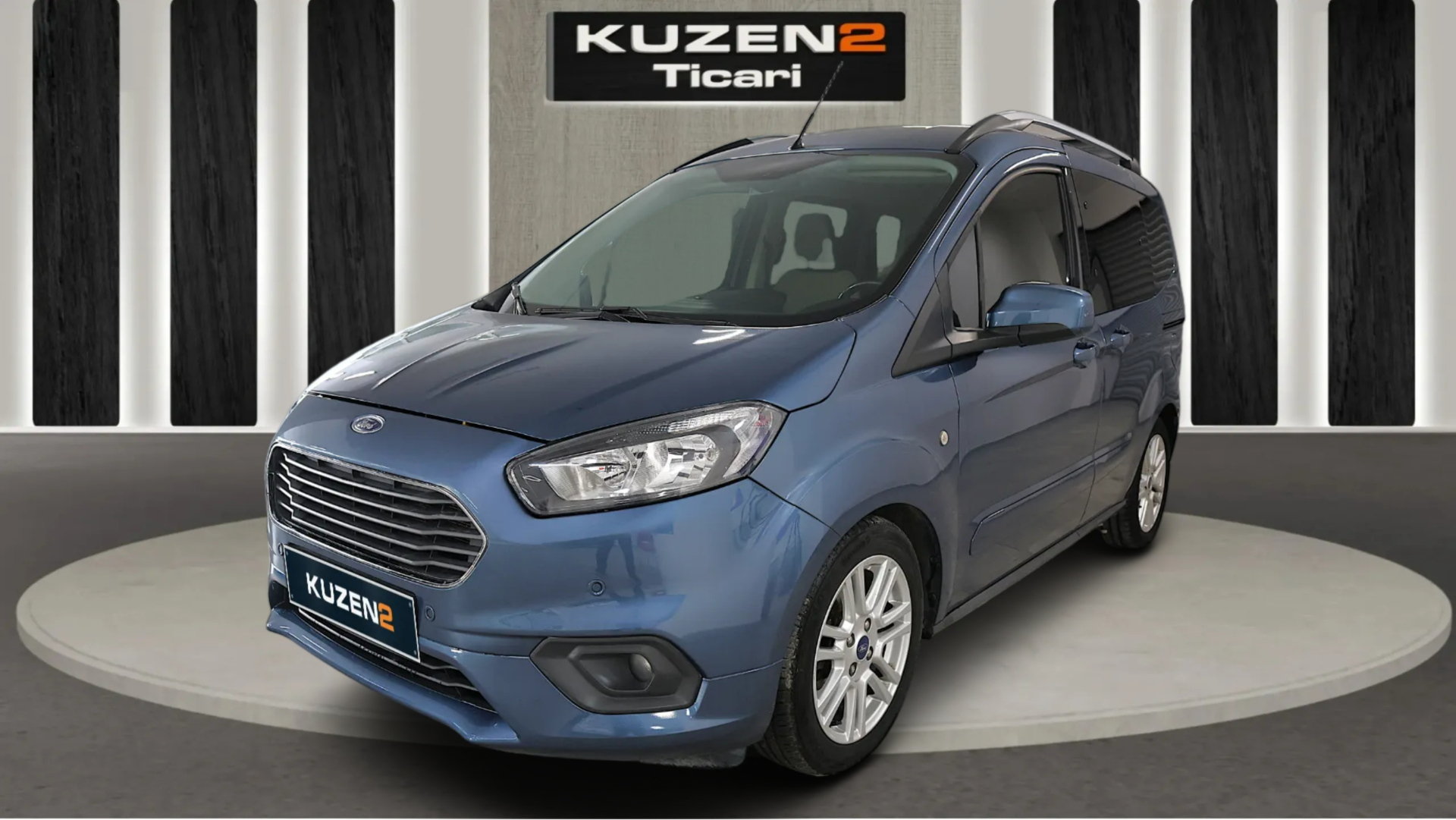 FORD TOURNEO COURIER KOMBI 1.5 TDCI 95 E6 TITANIUM